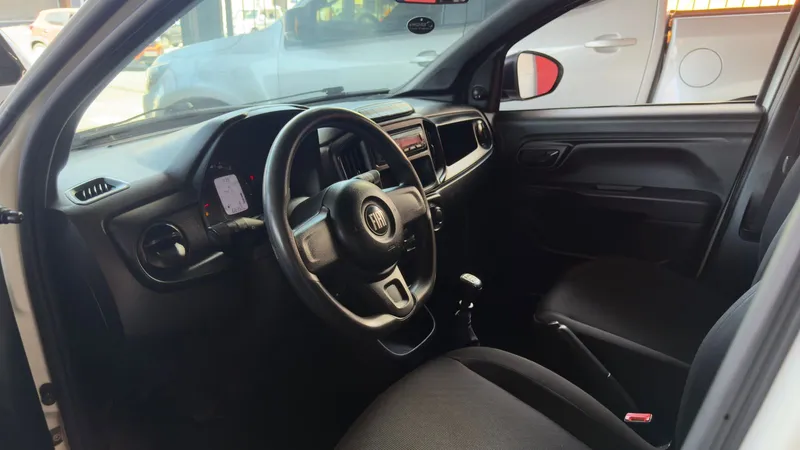 Fiat Strada Branco