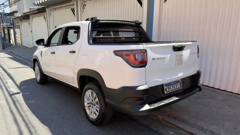 Fiat Strada Branco