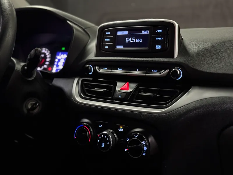 Hyundai HB20 Limited 1.0 Flex 12V Mec. - foto 9
