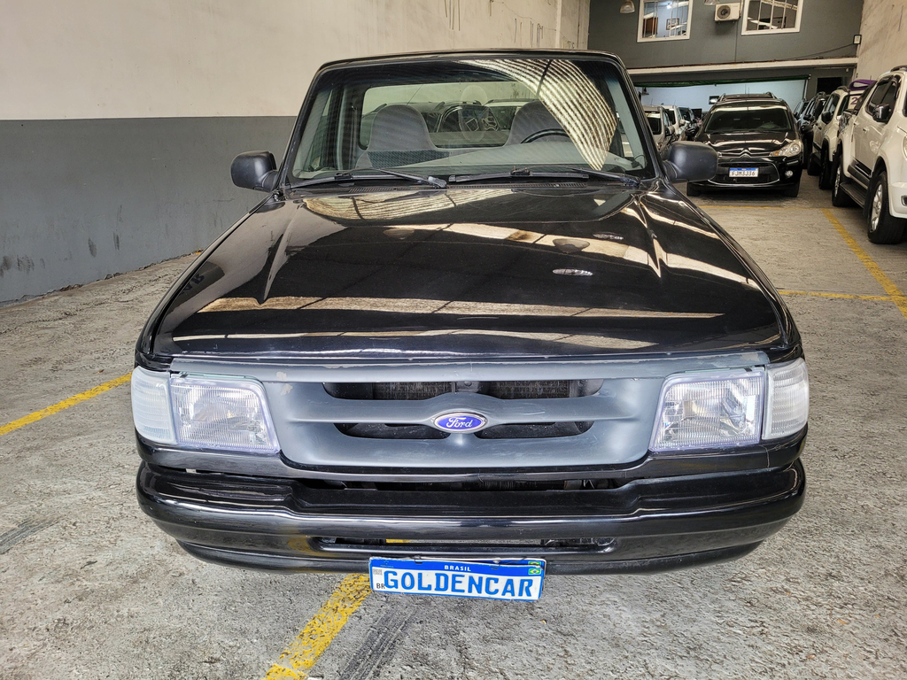 Ford Ranger (Cabine Simples-Estendida) Preto