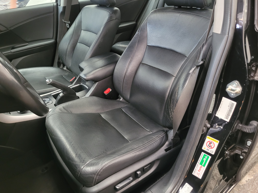 Honda Accord Preto