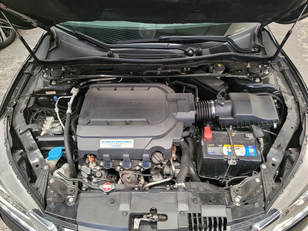 Honda Accord Preto