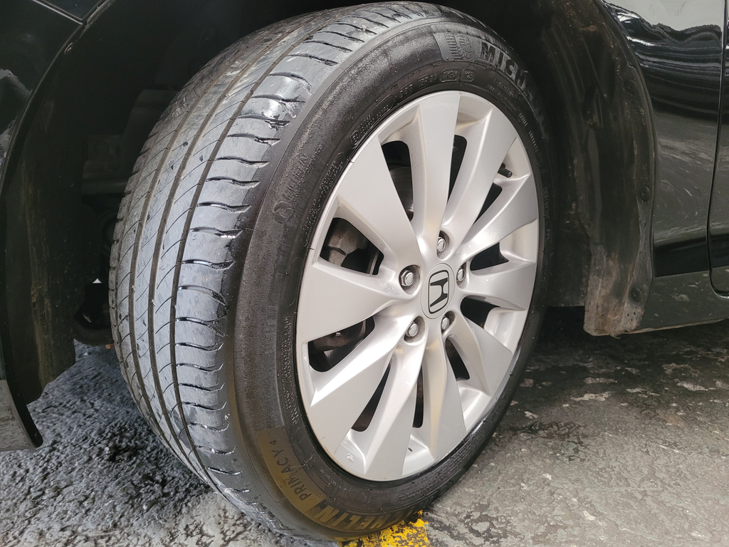 Honda Accord Preto