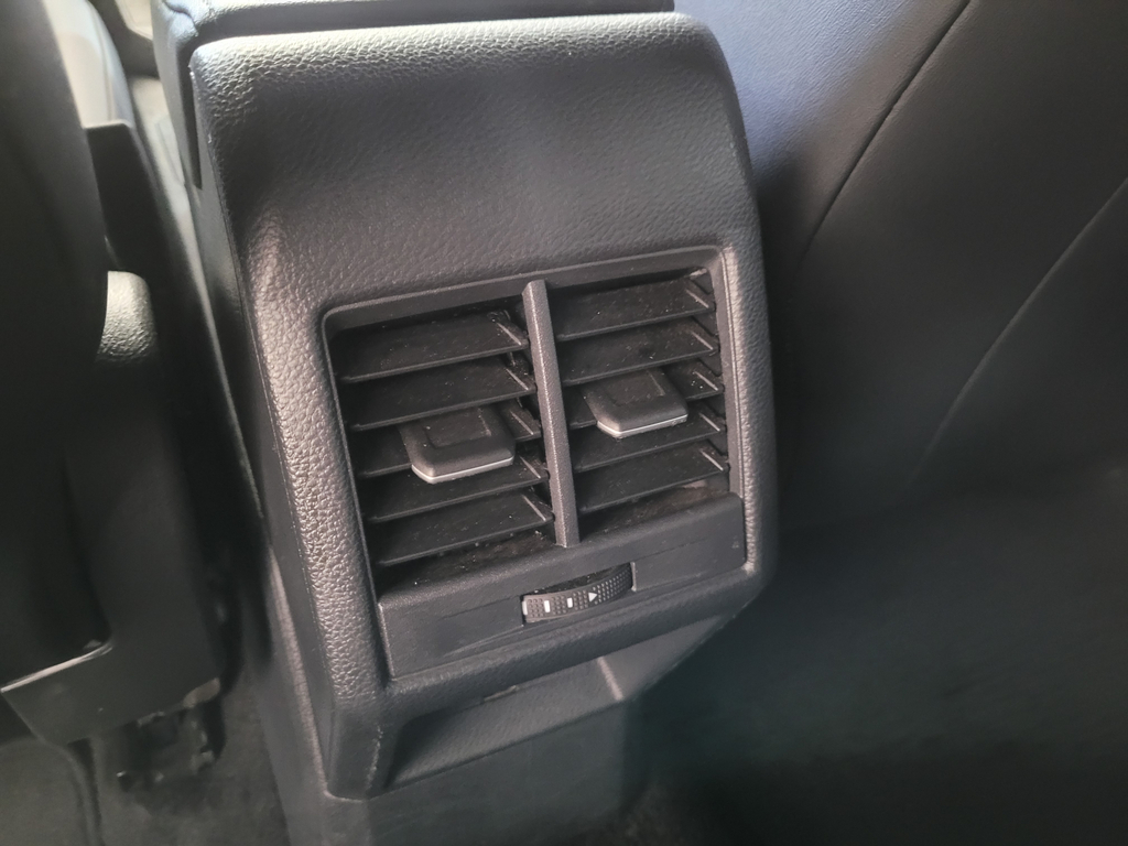Volkswagen Nivus Preto