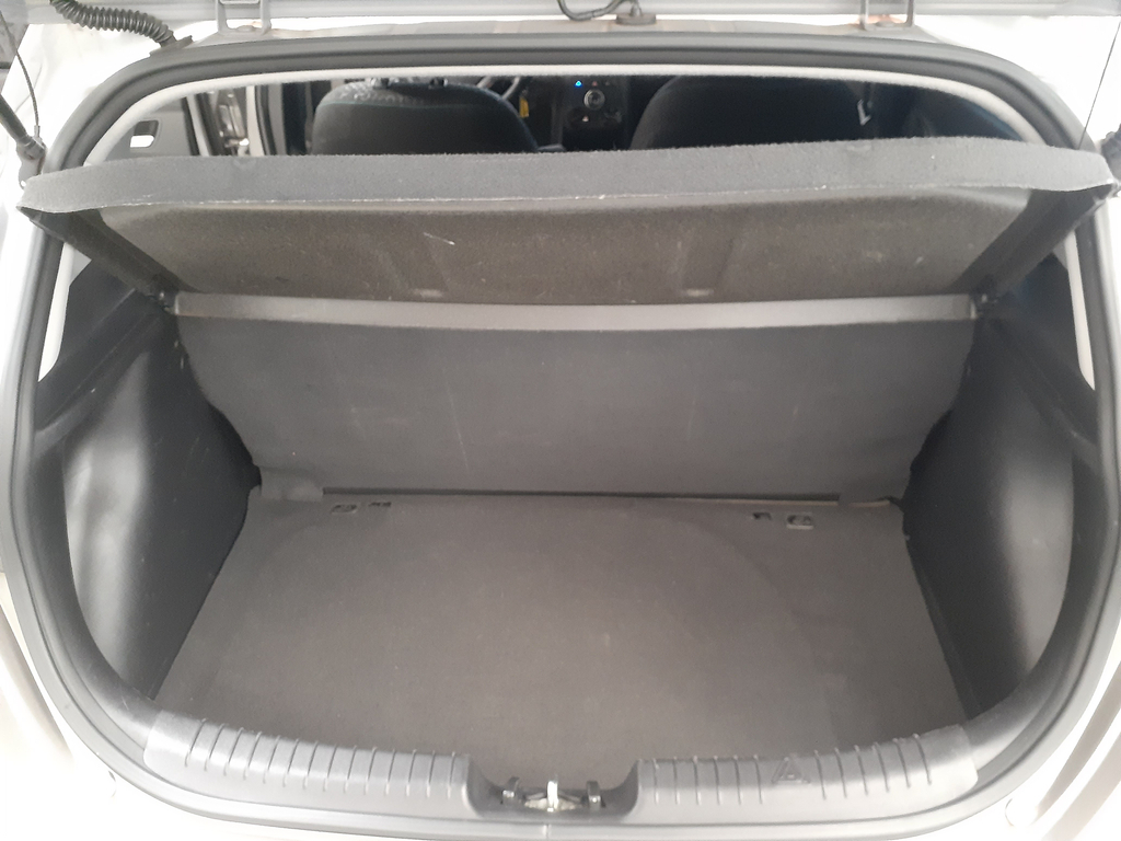 Hyundai HB20X Prata