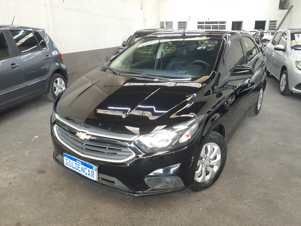 Chevrolet Onix Preto