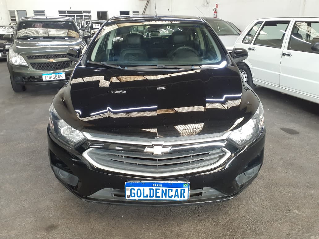 Chevrolet Onix Preto