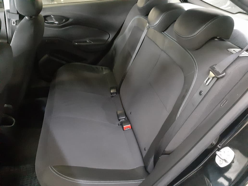 Chevrolet Onix Preto