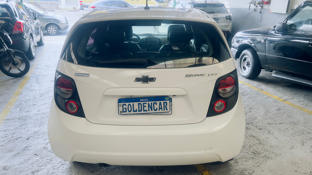 Chevrolet Sonic Branco