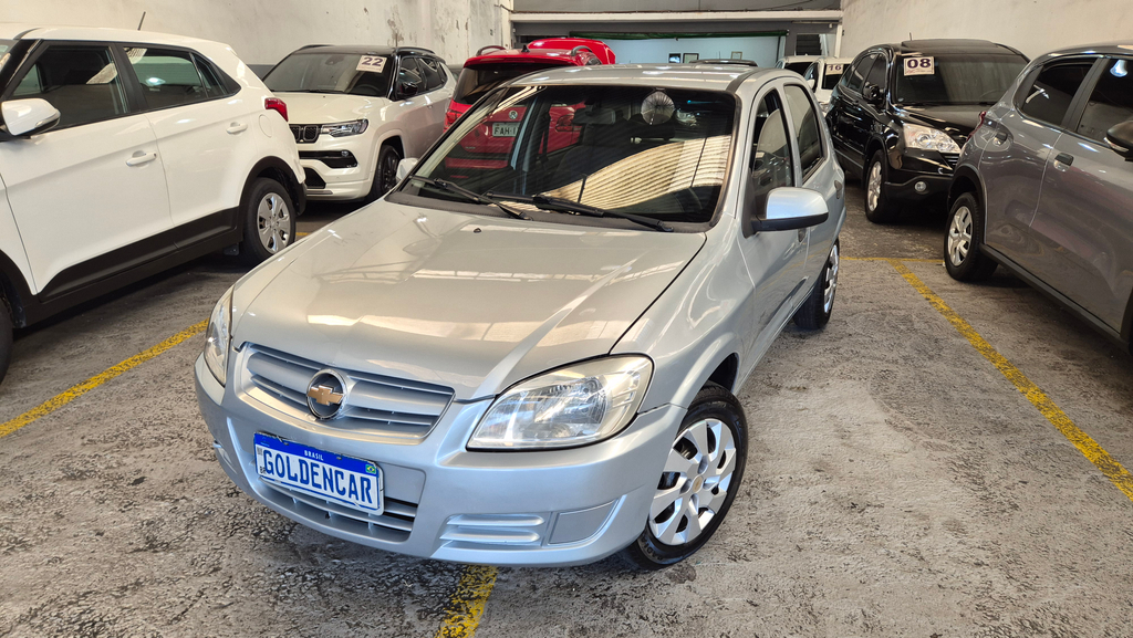 Chevrolet Celta Prata