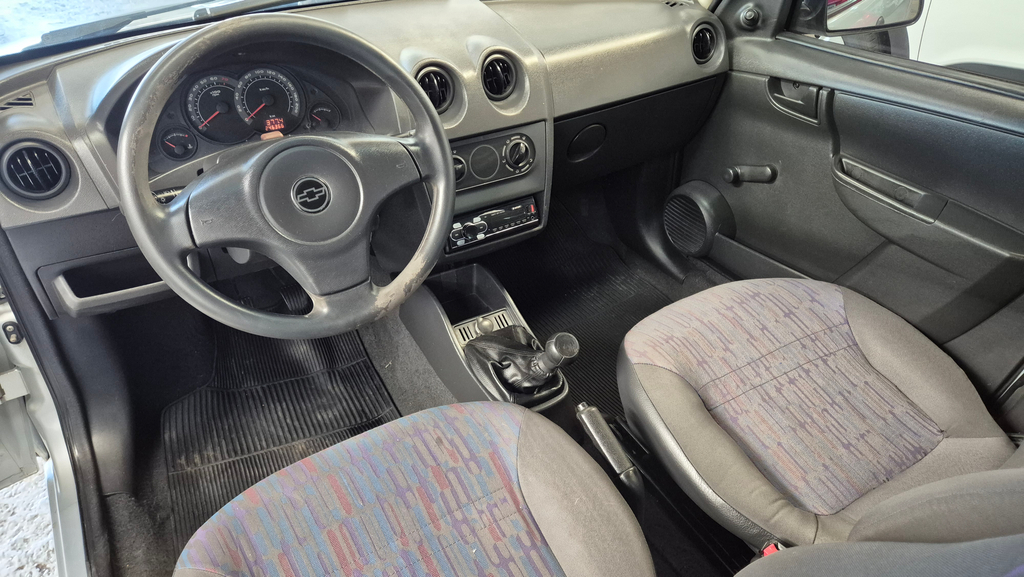 Chevrolet Celta Prata