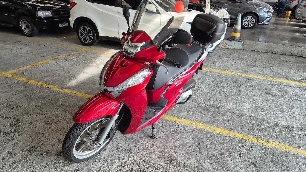Honda SH Vermelho
