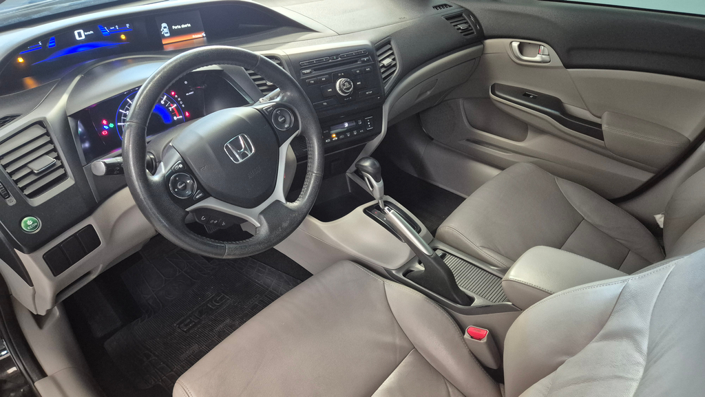 Honda Civic Sedan Preto