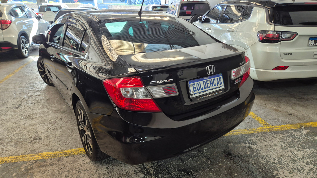 Honda Civic Sedan Preto