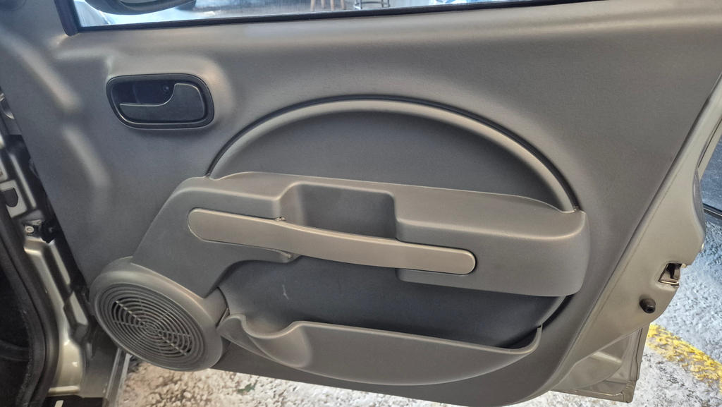 Fiat Uno Cinza