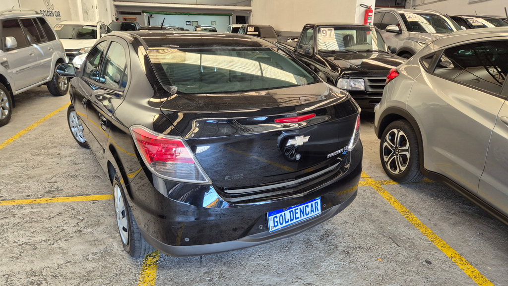 Chevrolet Prisma Preto