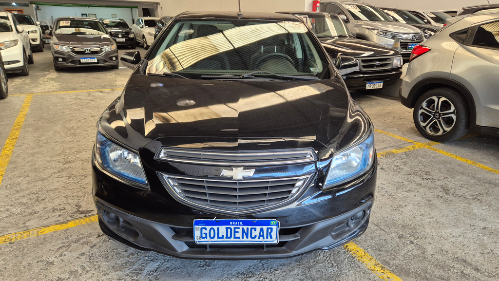 Chevrolet Prisma Preto