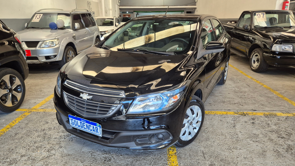 Chevrolet Prisma Preto