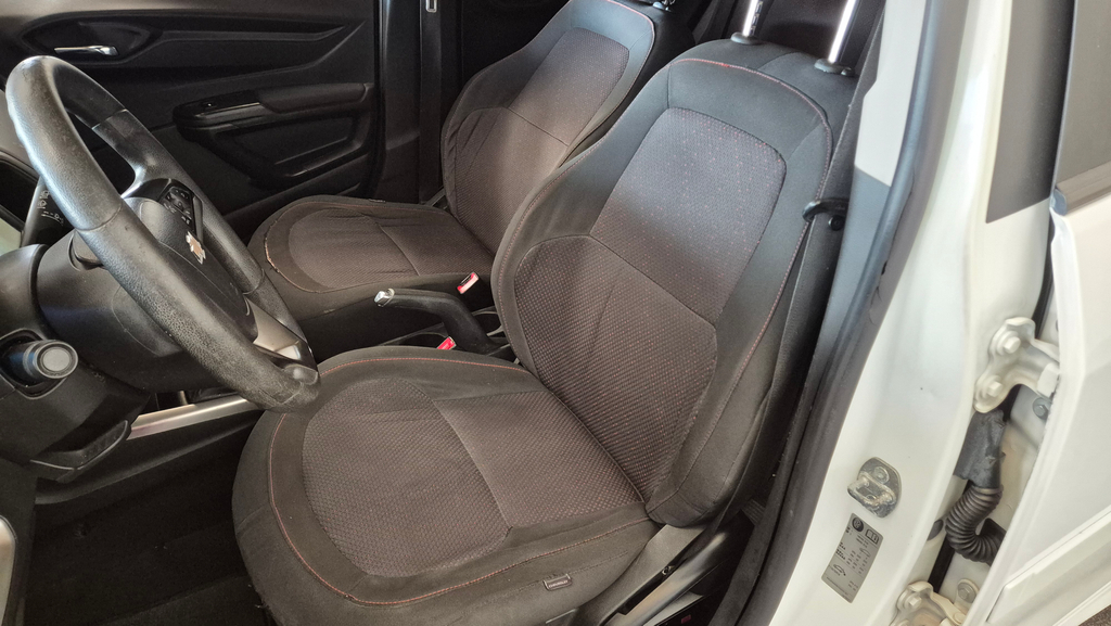 Chevrolet Onix Branco