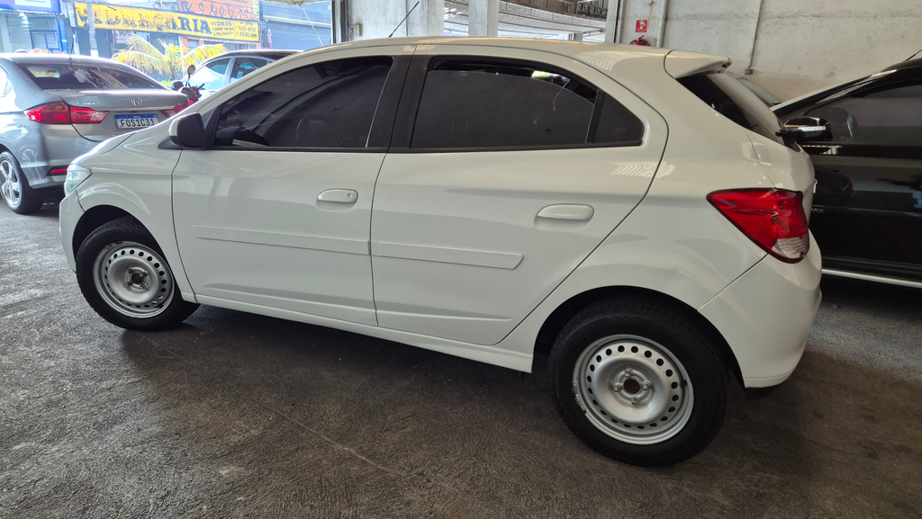 Chevrolet Onix Branco