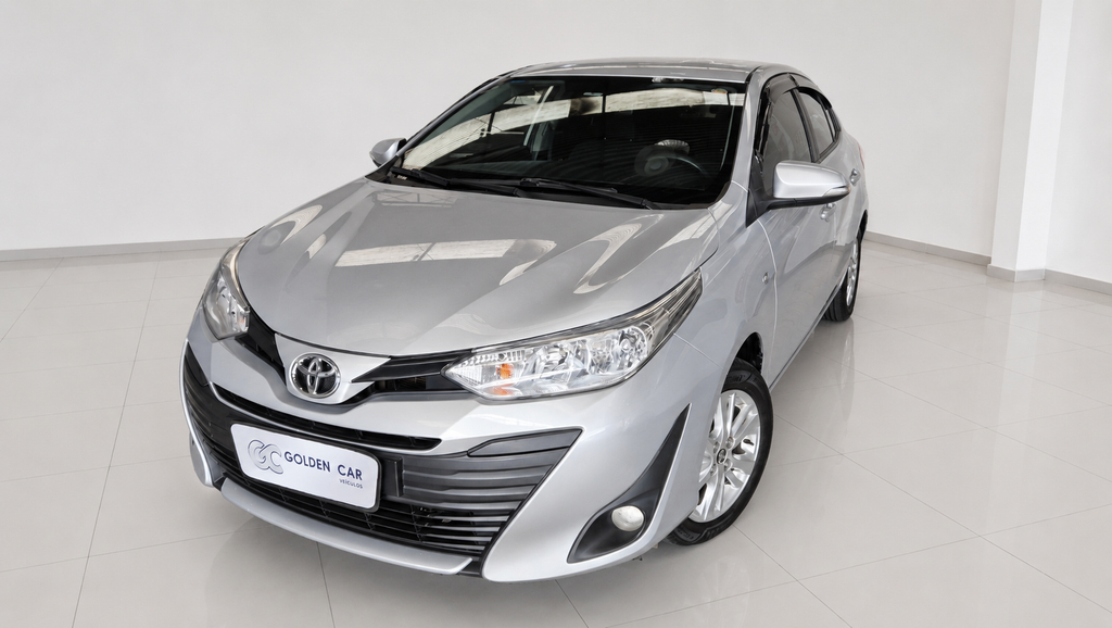 Toyota Yaris Sedan Prata
