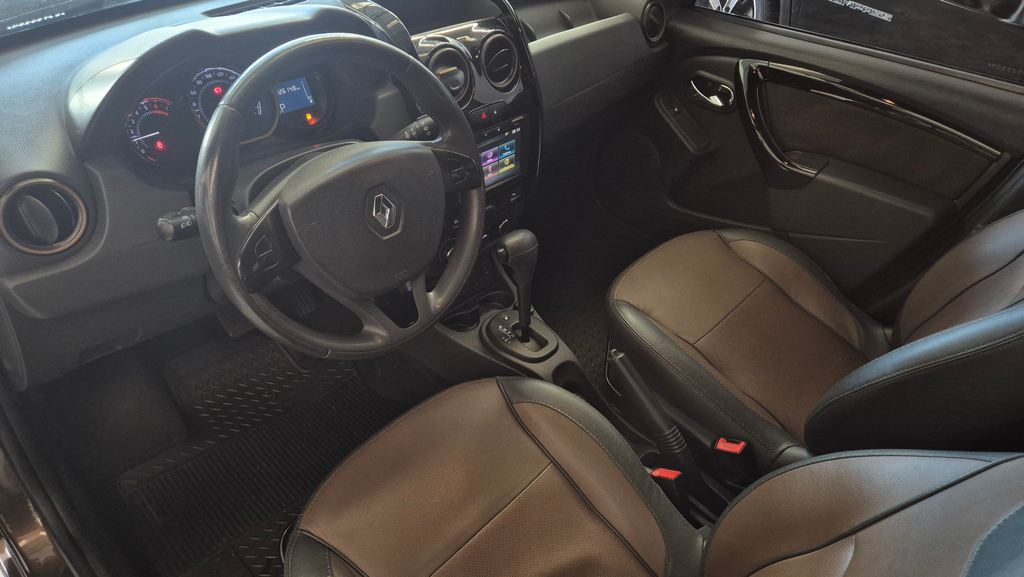 Renault Duster Marrom