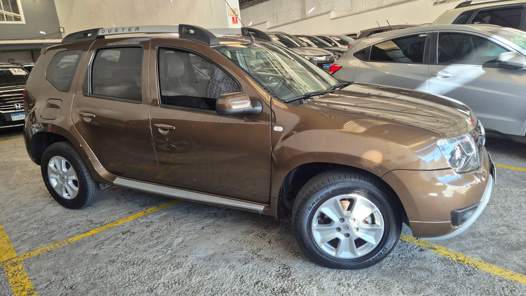 Renault Duster Marrom