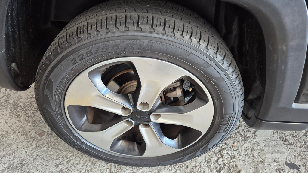 Jeep Compass Preto