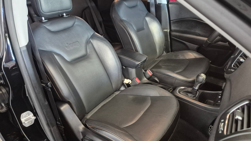 Jeep Compass Preto