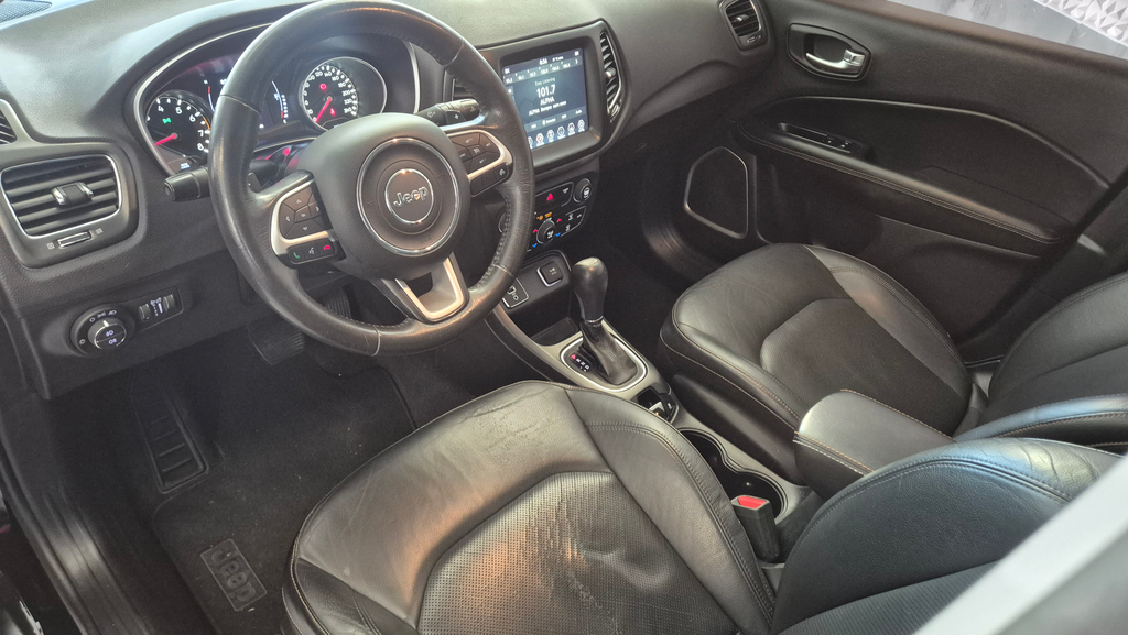 Jeep Compass Preto
