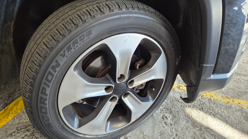 Jeep Compass Preto