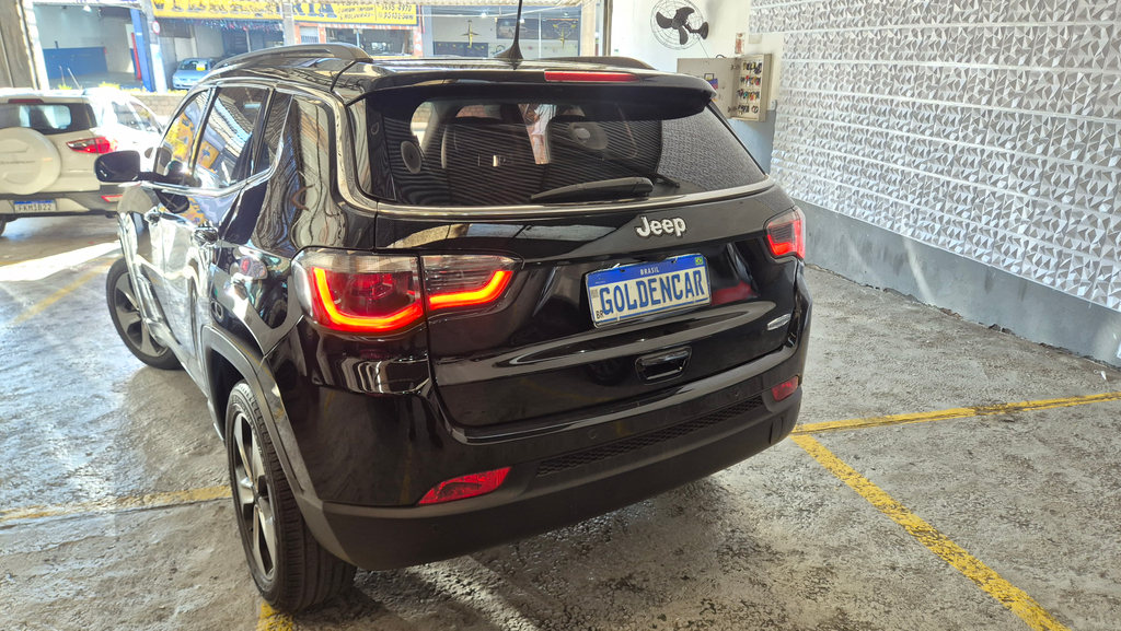 Jeep Compass Preto