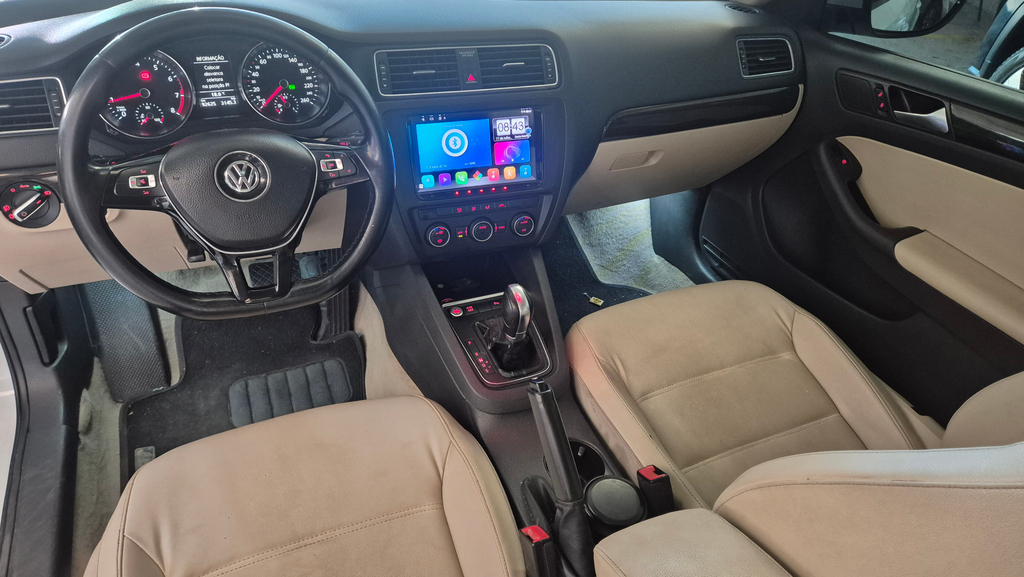 Volkswagen Jetta Branco