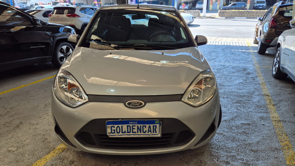 Ford Fiesta Hatch Prata