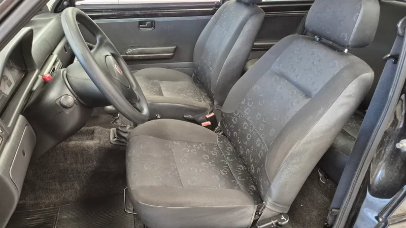 Fiat Uno Preto