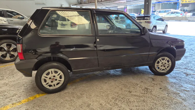 Fiat Uno Preto