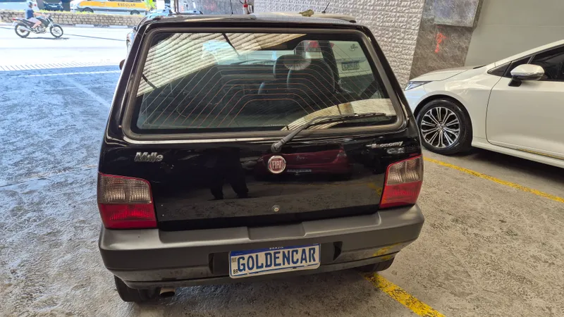 Fiat Uno Preto