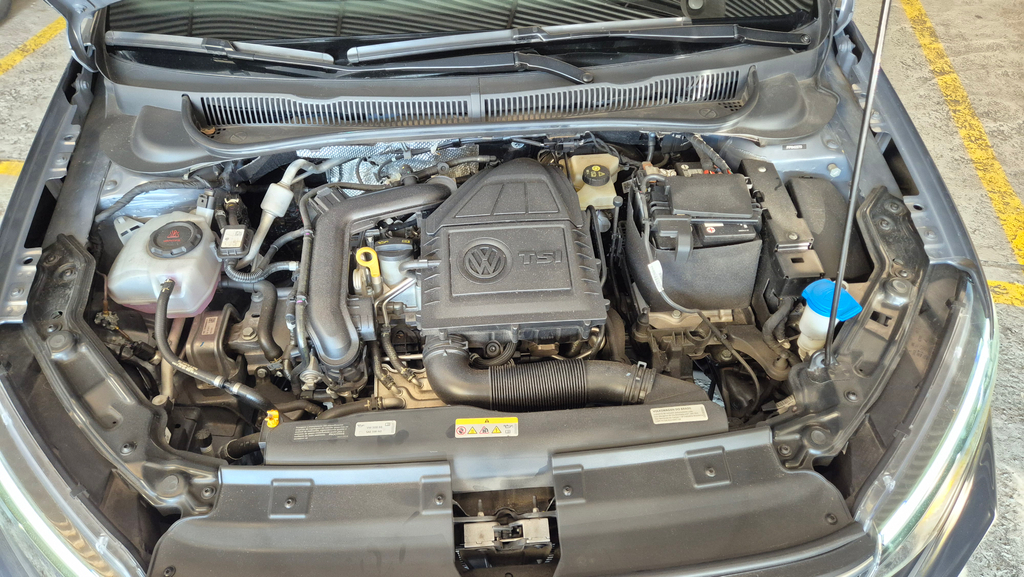 Volkswagen Nivus Cinza
