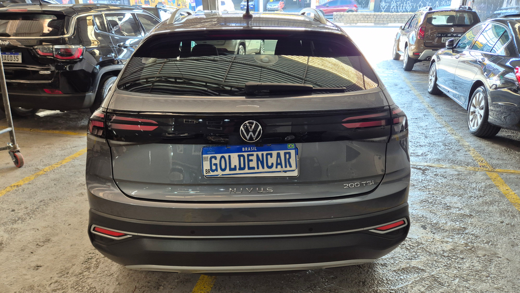 Volkswagen Nivus Cinza
