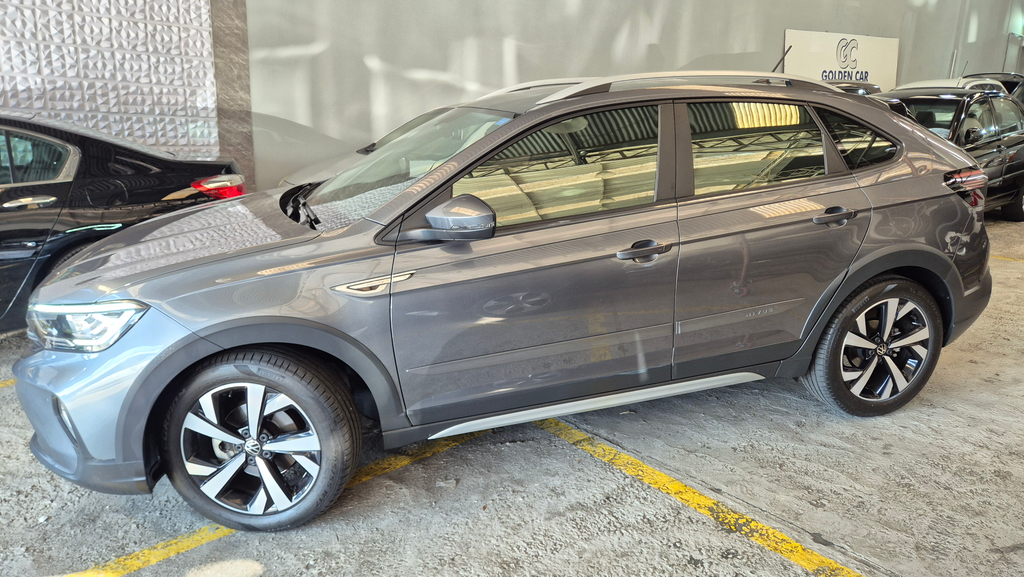 Volkswagen Nivus Cinza