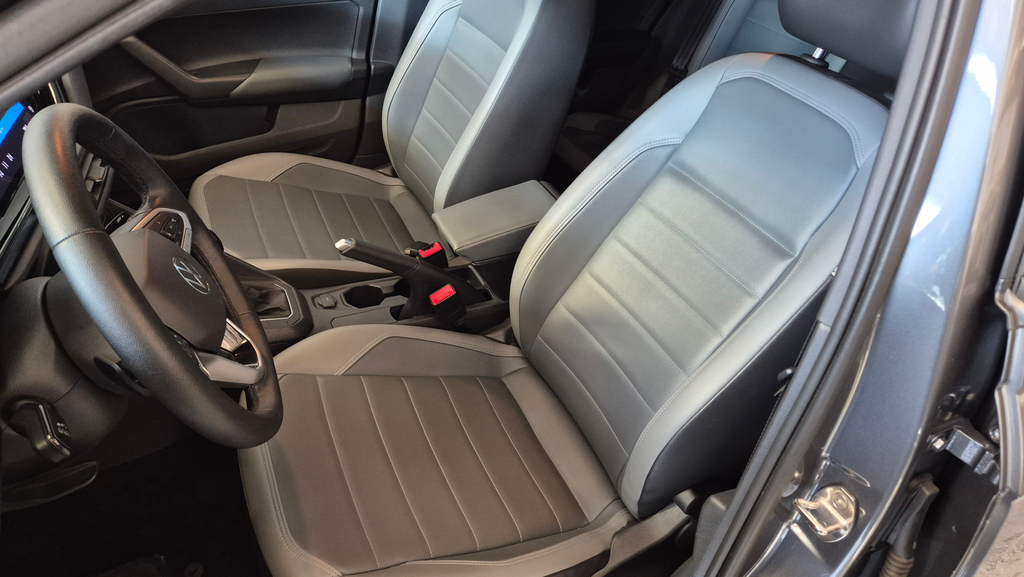 Volkswagen Nivus Cinza