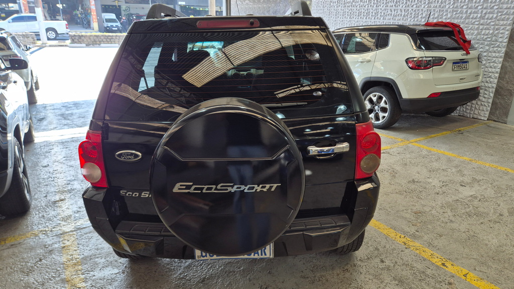 Ford EcoSport Preto