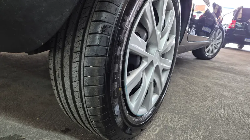 Volkswagen Fox Preto