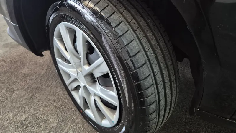 Volkswagen Fox Preto
