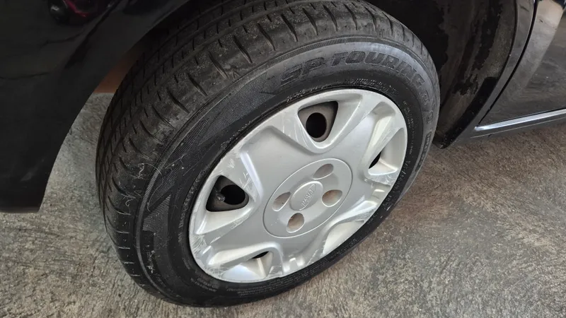 Ford Fiesta Hatch Preto