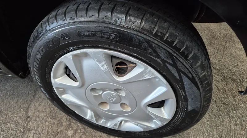 Ford Fiesta Hatch Preto