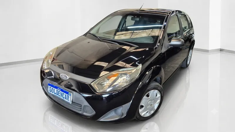 Ford Fiesta Hatch Preto