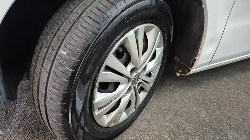 Volkswagen Gol Branco