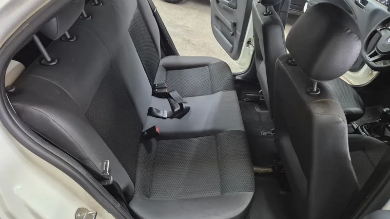 Volkswagen Gol Branco