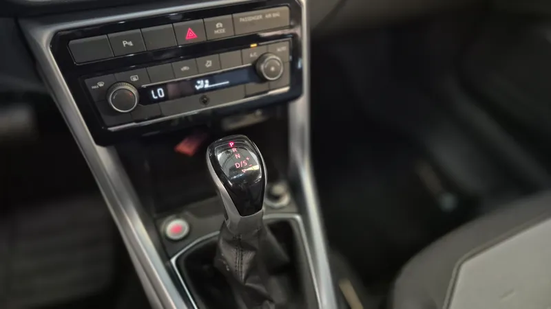 Volkswagen T-Cross Marrom